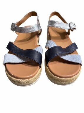 Vionic Women’s Two-Tone Espadrille Platform Sandal - Navy & Silver